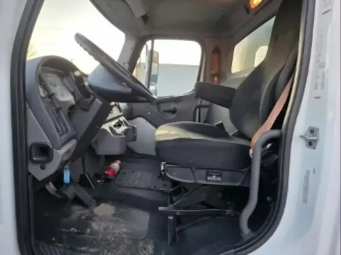 2019 FREIGHTLINER/MERCEDES M2 106