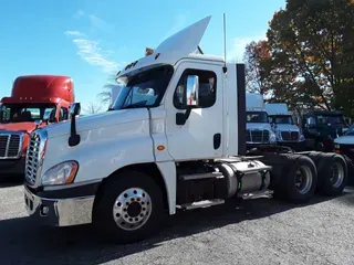 2016 Freightliner CASCADIA 125