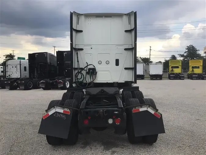 2022 INTERNATIONAL LT625