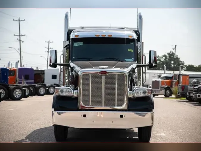 2025 PETERBILT 567