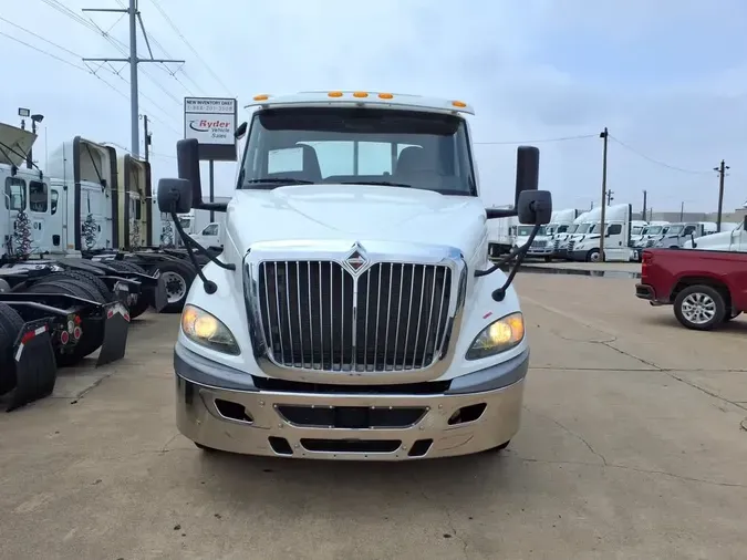 2019 NAVISTAR INTERNATIONAL RH613 DAYCAB S/A