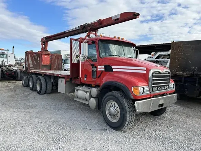 2006 MACK GRANITE CV713