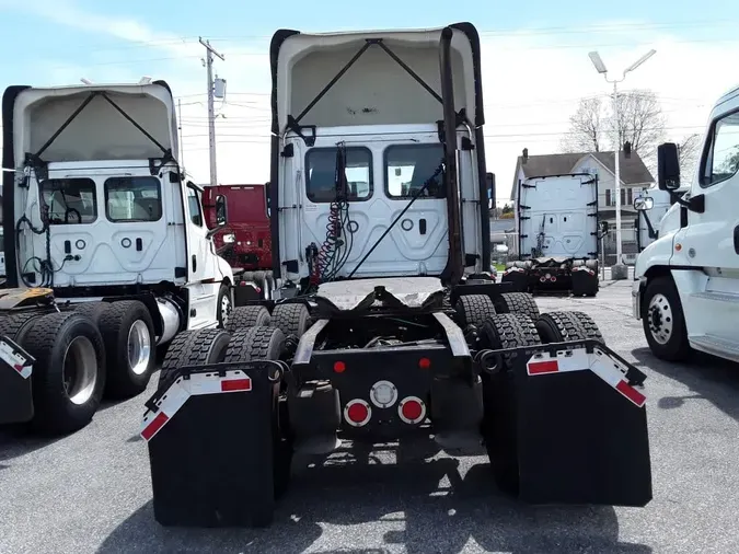 2019 FREIGHTLINER/MERCEDES CASCADIA 125