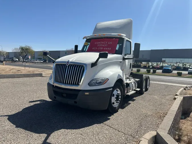 2019 NAVISTAR INTERNATIONAL LT625 DAYCAB T/Af9b5977614109be0b4700601d4bd0de2