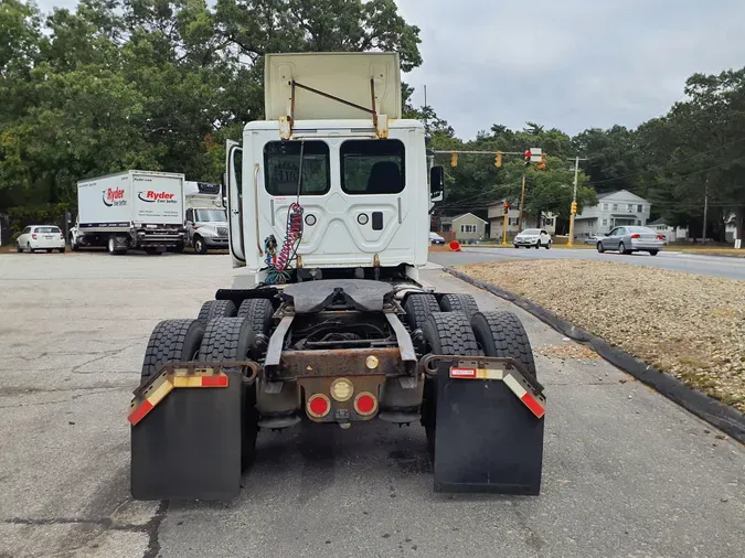 2017 FREIGHTLINER/MERCEDES CASCADIA 125