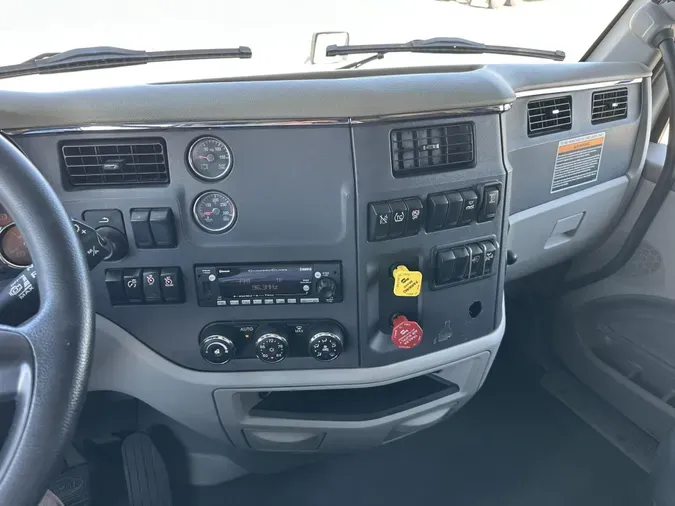 2022 Peterbilt 579