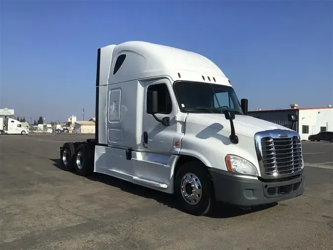 2017 FREIGHTLINER CASCADIA EVOLUTION