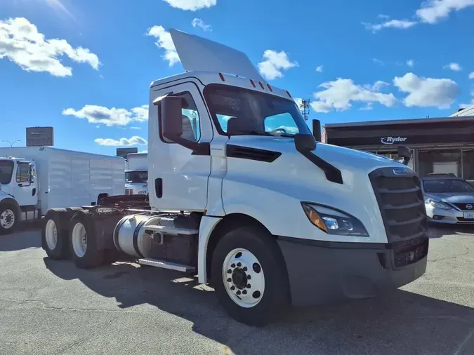 2019 FREIGHTLINER/MERCEDES CASCADIA