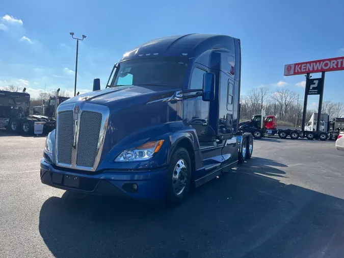 2025 Kenworth T680