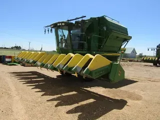 2007 John Deere 7460