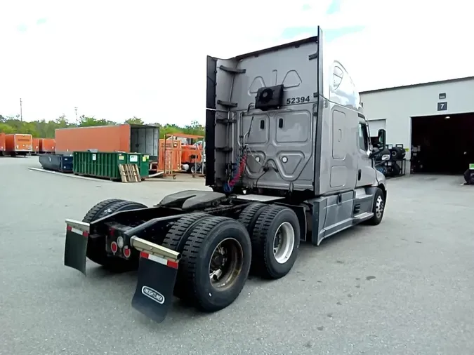 2022 Freightliner Cascadia