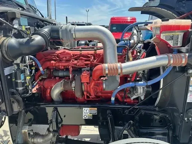 2022 Peterbilt 389