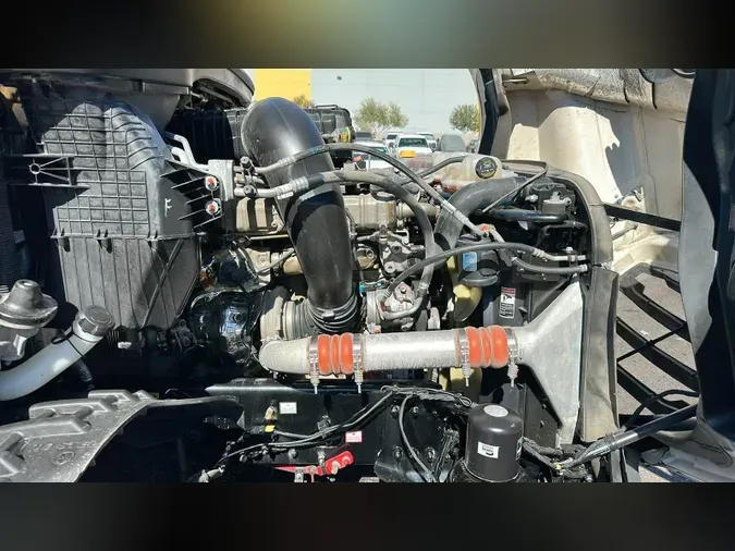 2024 Freightliner Cascadia 126