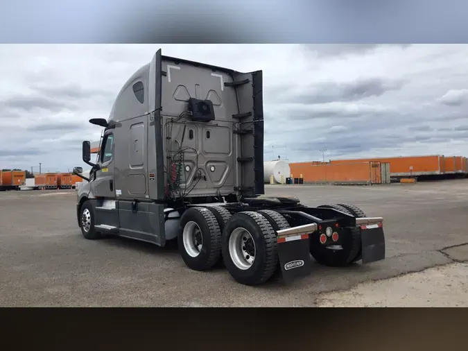 2021 Freightliner Cascadia