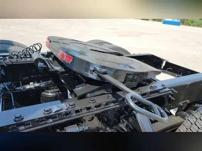 2023 MACK AN64T