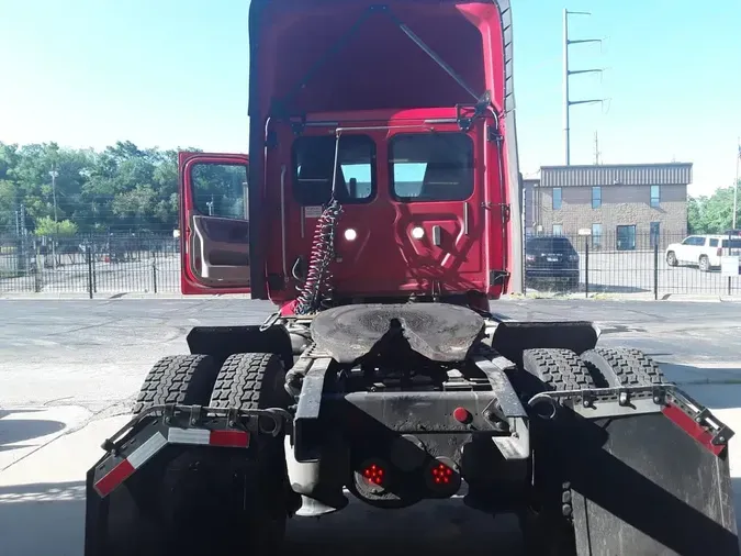 2018 FREIGHTLINER CASCADIA 113
