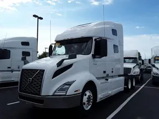 2020 VOLVO VNL64T-760