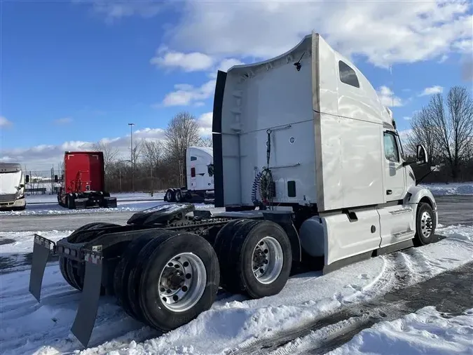 2023 PETERBILT 579