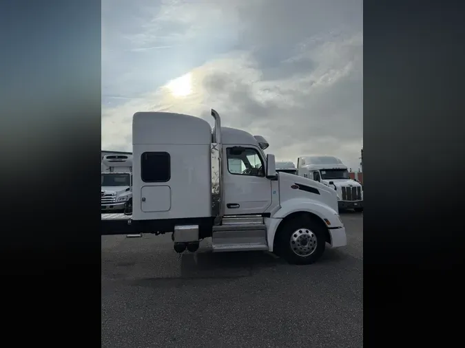 2023 Peterbilt 579