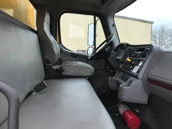 2018 Freightliner M2