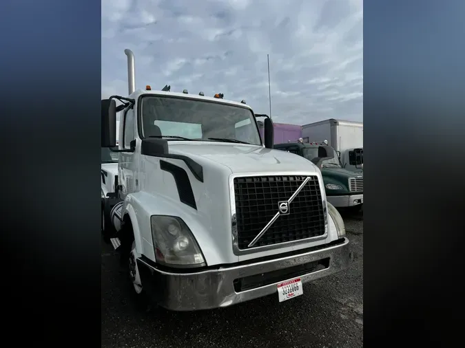 2016 VOLVO VNL42TRACTOR