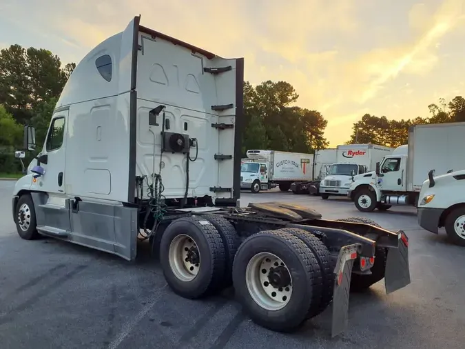 2019 FREIGHTLINER CASCADIA 125