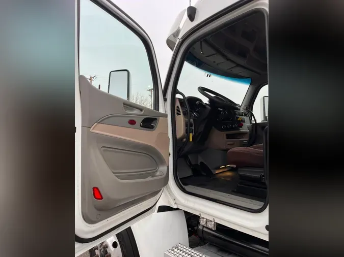 2022 Peterbilt 579f9e56611b0f26f8063ebd30ae4e57ee6