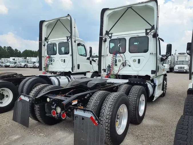 2019 FREIGHTLINER CASCADIA 125