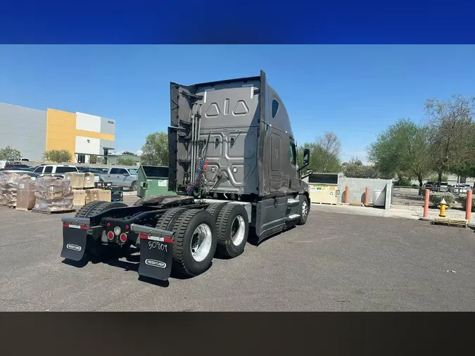 2024 Freightliner Cascadia 126