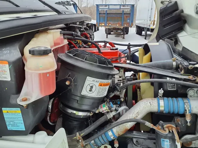 2019 FREIGHTLINER/MERCEDES M2 106