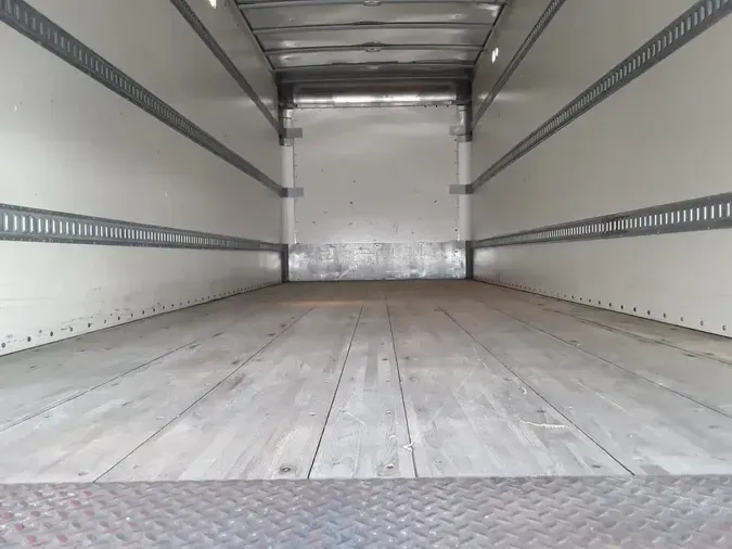 2019 FREIGHTLINER M2 106