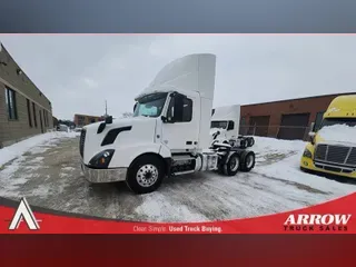 2018 VOLVO VNL300