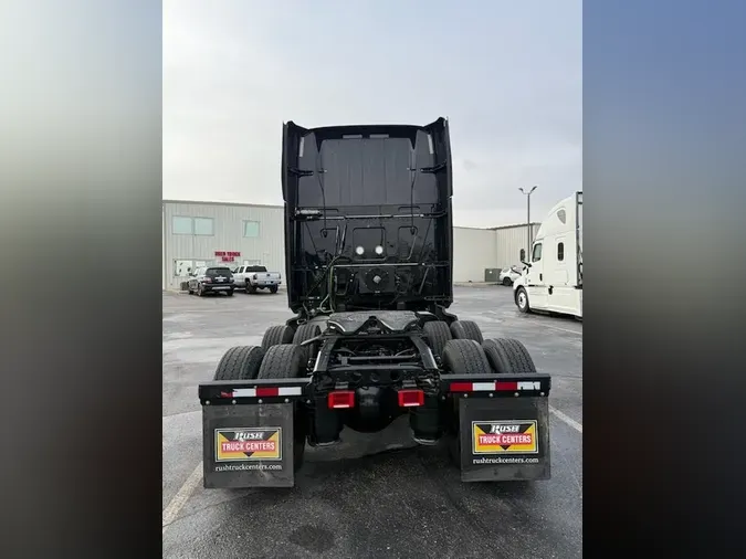 2022 International LT625