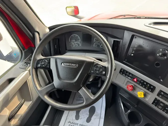 2022 FREIGHTLINER Cascadia 126