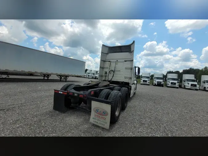 2019 Volvo VNL 740