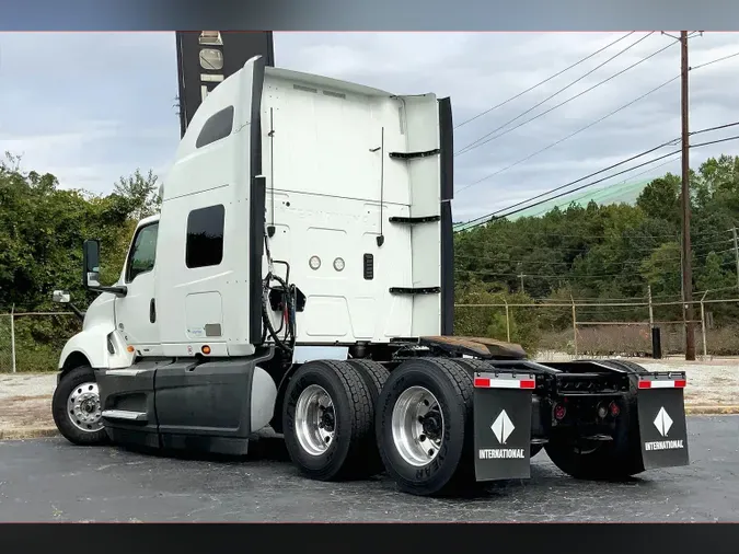 2022 INT LT625 6x4