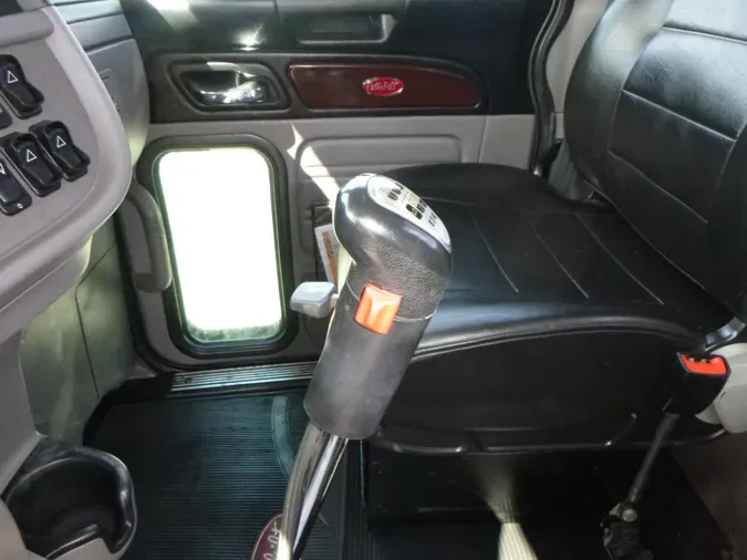 2020 Peterbilt 389