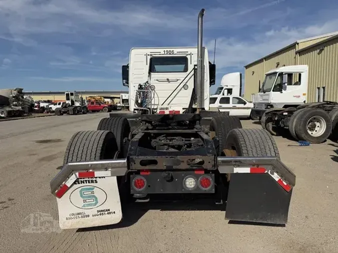 2017 VOLVO VNM64T200f9ffe848219efda5a35e812ac17d7c9e