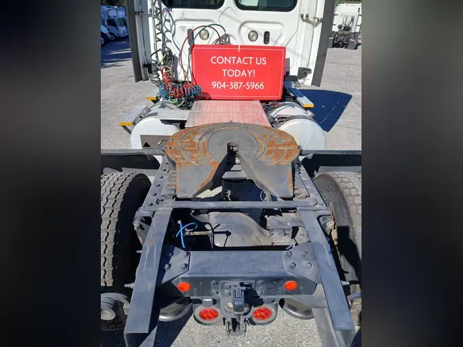 2018 FREIGHTLINER/MERCEDES CASCADIA 113