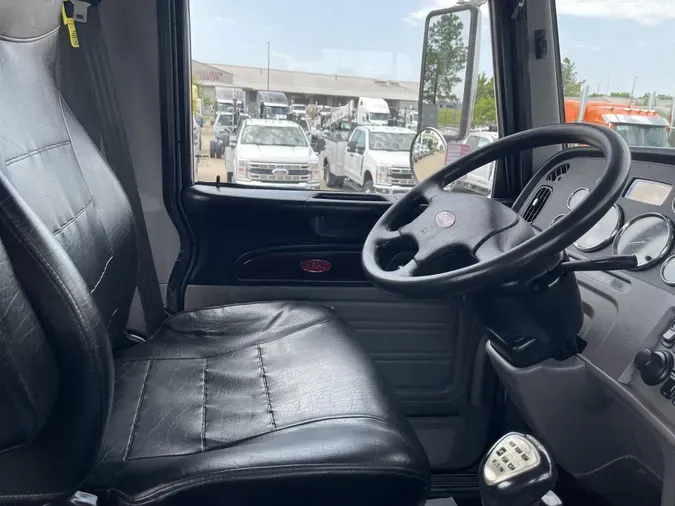 2018 Peterbilt 389