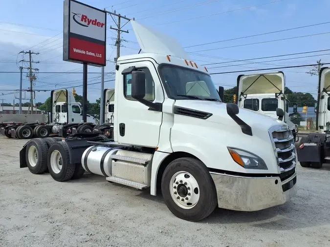 2020 FREIGHTLINER/MERCEDES NEW CASCADIA PX12664