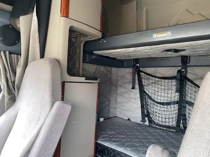 2019 Freightliner Cascadia