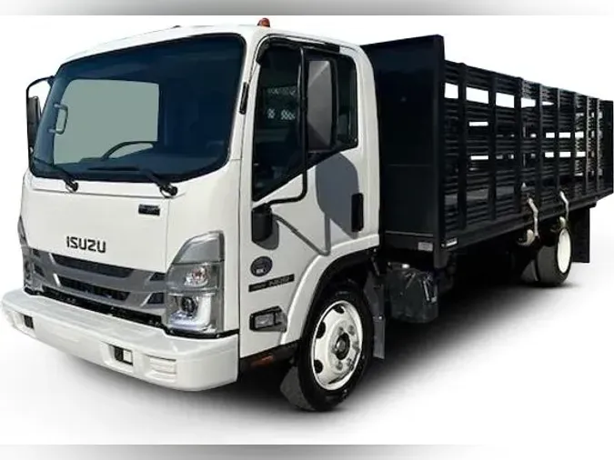 2023 Isuzu NRRfa0708c421677ead3a6b41ebed722dac