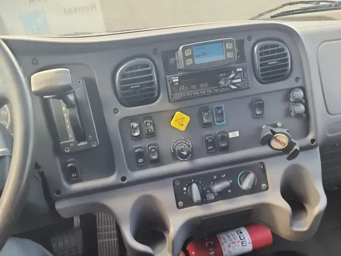 2019 FREIGHTLINER/MERCEDES M2 106fa07525b619333c5606cbd03b809f28f