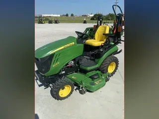 2016 John Deere 1025R