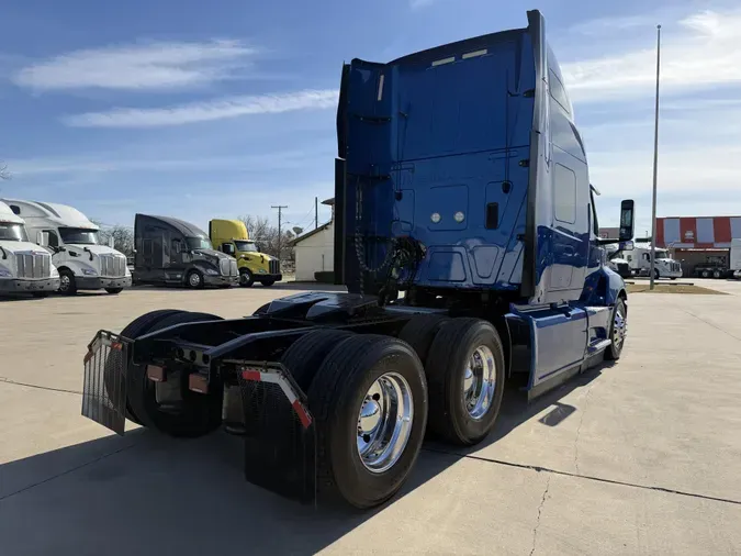 2022 International LT625