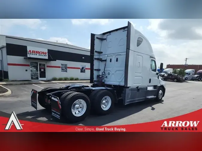 2020 FREIGHTLINER CASCADEVO1