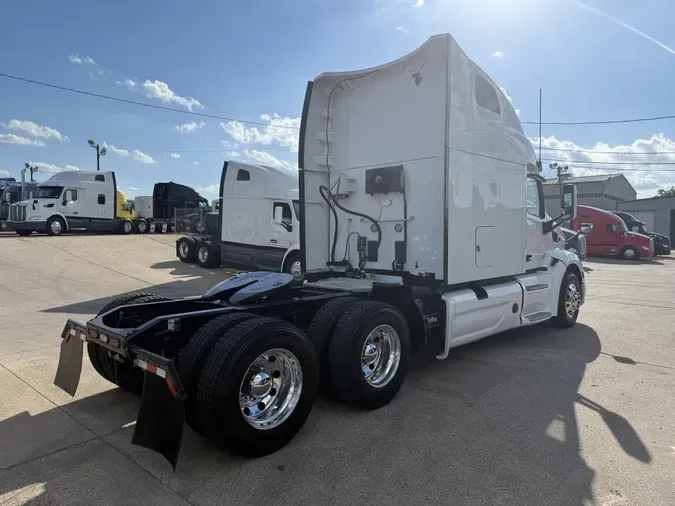 2022 Peterbilt 579