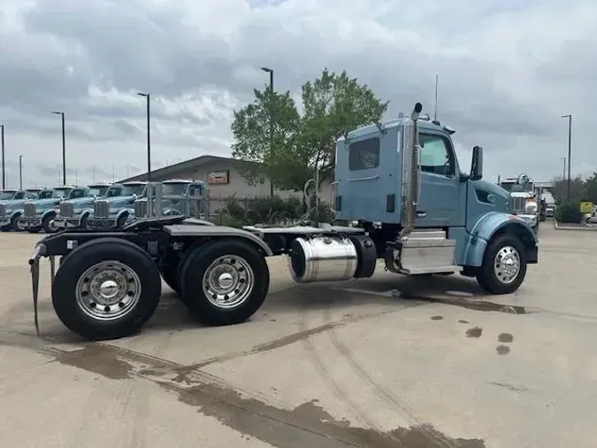2022 Peterbilt 567