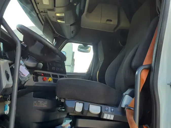 2020 FREIGHTLINER NEW CASCADIA PX12664